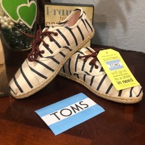 Brand New Toms